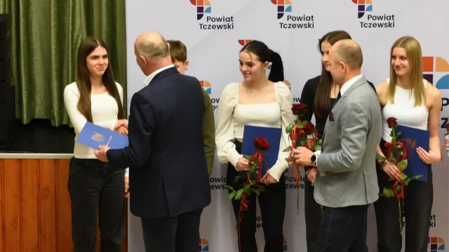 Tczew - Starosta nagrodził działaczy kulturalnych i sportowych