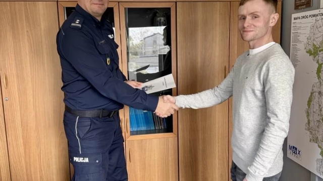 Tczew - Zapłacił za wizytę na komendzie. Cel był szczytny