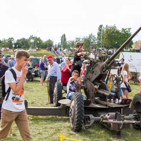 Tczew - Piknik historyczno - militarny na bulwarze