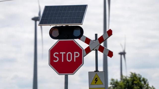 Tczew - Zatrzymaj się na przejeździe kolejowym. Bezpieczny STOP to Twoje życie