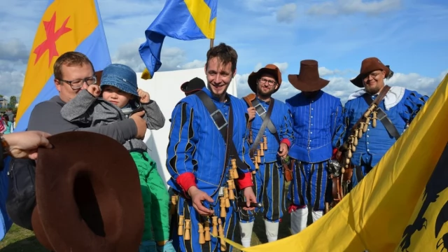 Tczew - Wehikuł czasu ruszył. Rekonstruktorzy przenieśli tczewian w XVII wiek