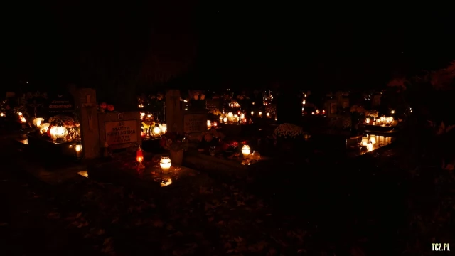 Tczew - Cmentarz nocą z dnia 1.11.2016 - godz. 23 [FOTO] [bez komentarza]