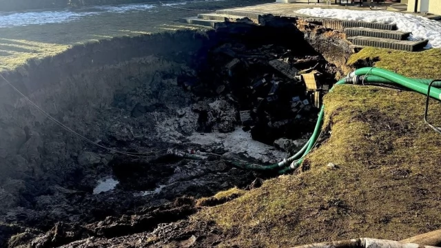 Tczew - Głęboka wyrwa w ziemi. Osuwisko w Stanisławiu