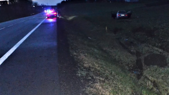 Tczew - Dwudziestolatka straciła panowanie nad BMW i dachowała