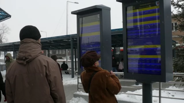 Tczew - Felerne wyświetlacze na autobusowym węźle