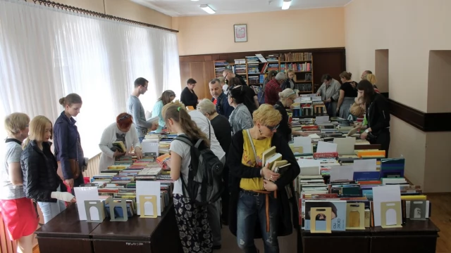Tczew - Przeczytałeś - podaj dalej. Wymienialnia książek za nami