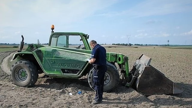 Tczew - Operator ładowarki przejechał 48-latkę. Był pod wpływem alkoholu