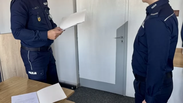 Tczew - Nagrodzeni za odwagę i profesjonalizm - komendant wyróżnił policjantów