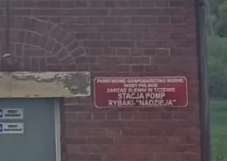 Tczew - Płonie zabytkowa przepompowania w Rybakach