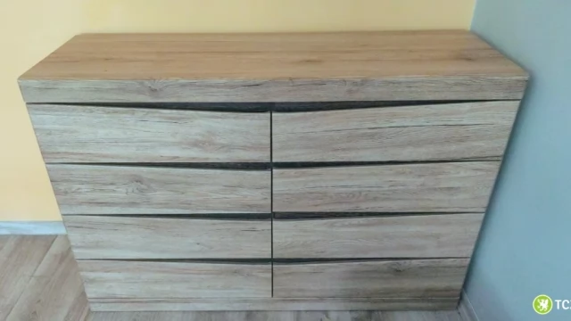 Tczew - Sprzedam komodę i słupek