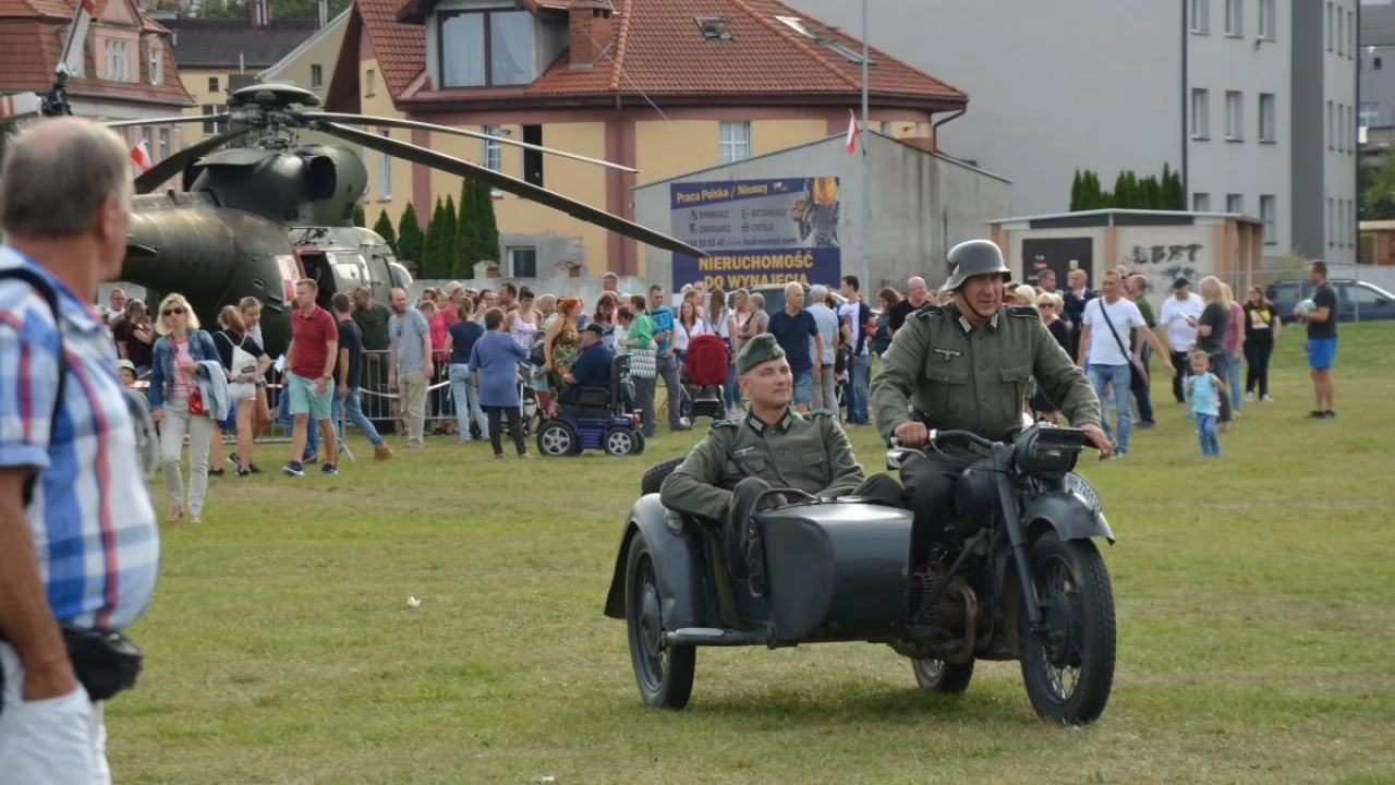 Tczew - Piknik historyczno - militarny na bulwarze
