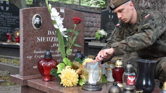 Tczew - Pomorscy Terytorialsi oddali hołd bohaterom Armii Krajowej