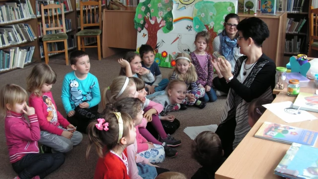 Tczew - Wiosennie, świątecznie i ekologicznie w bibliotece