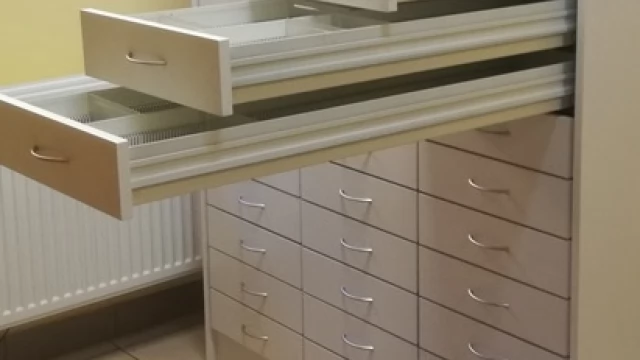 Tczew - Meble apteczne szuflady głębokiego składownia sprz