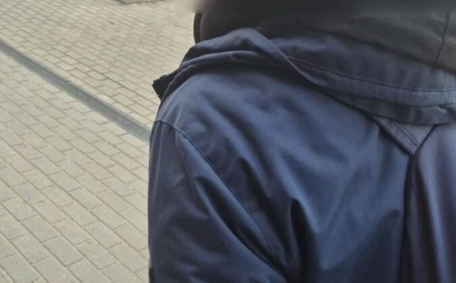 Tczew - Odpowie za kradzież Seicento. Wpadł w pociągu