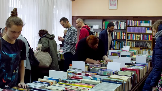 Tczew - "Przeczytałeś - podaj dalej". Tczewianie wymieniali się książkami