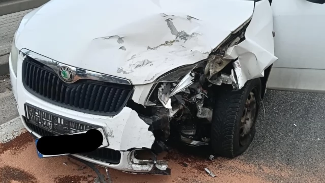 Tczew - Pijany kierowca bez uprawnień próbował pieszo uciec z miejsca wypadku
