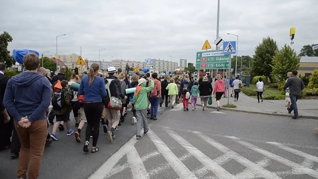 Tczew - Ruszyła piesza pielgrzymka na Jasną Górę - grupa Tczewska już na szlaku