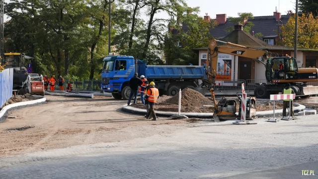 Tczew - Sobota a praca przy budowie ronda wre [FOTO] [bez komentarza]