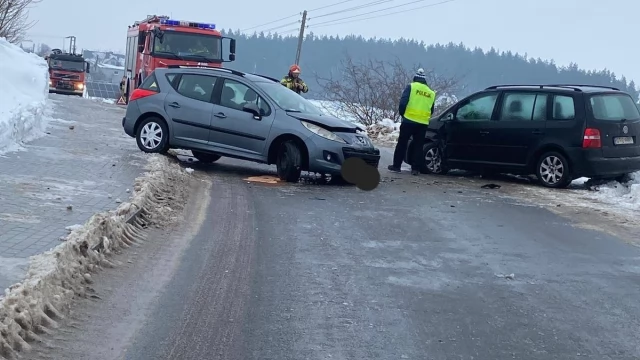 Tczew - Trudne warunki na drogach! Jest ślisko