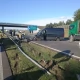 Tczew - Dostawcze auto staranowało barierę na A1