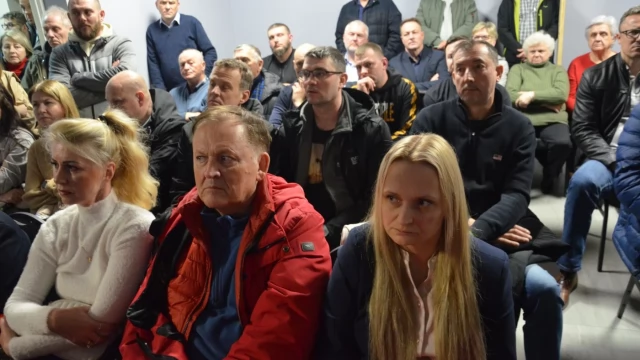 Tczew - Burzliwe spotkanie w Bałdowie w sprawie linii prowadzącej do CPK