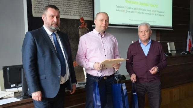 Tczew - Liderzy Budżetu Obywatelskiego odebrali certyfikaty