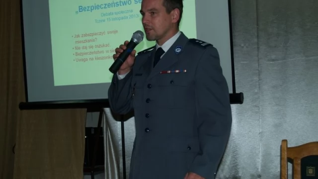 Tczew - Z seniorami o bezpieczeństwie. O co pytali policjantów?