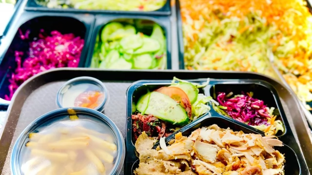 Tczew - SABA KEBAB z Tczewa wprowadza kraftowy kebab z kurczaka! Nowością jest też lawasz wypiekany na miejscu