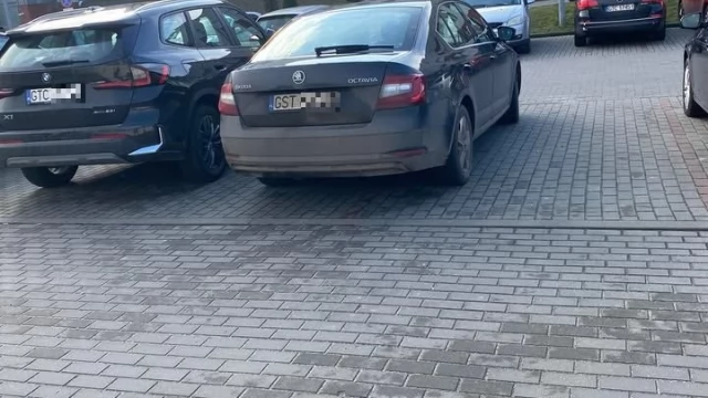 Tczew - Kiedy nauczą się parkować? Nie ma jak z dzieckiem do lekarza pójść...