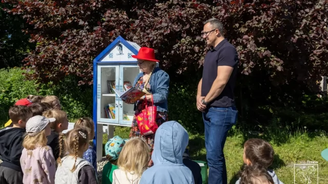 Tczew - W Czarlinie otwarto nową Biblioteczkę Plenerową