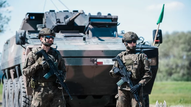 Tczew - Anakonda-23. Żołnierze przeprawiali się przez Wisłę