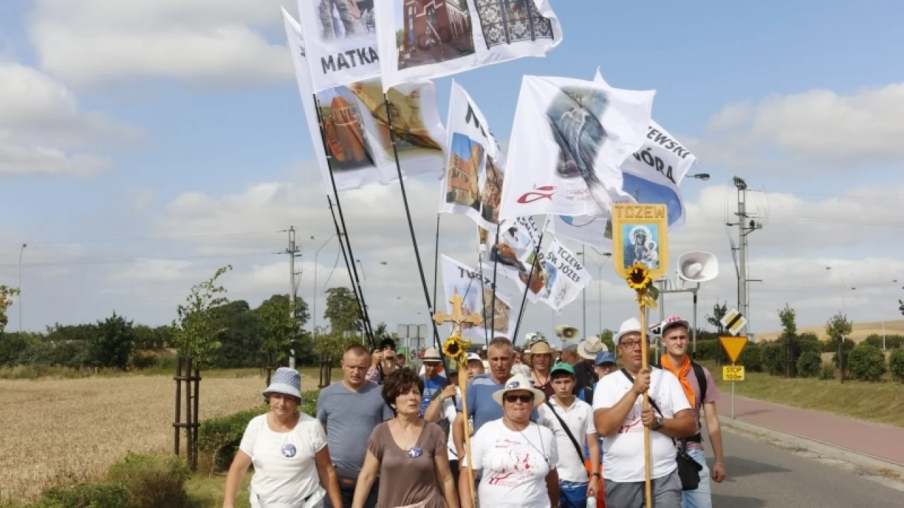 Tczew - Tczewska pielgrzymka wyruszyła na Jasną Górę