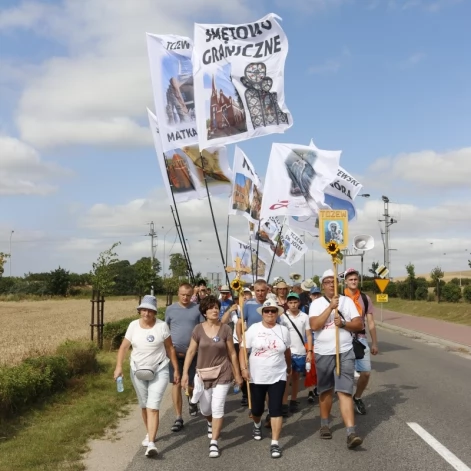 Tczew - Tczewska pielgrzymka wyruszyła na Jasną Górę