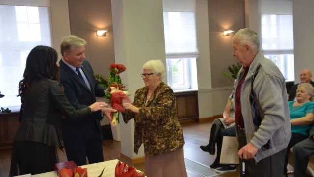 Tczew - Jubilaci o recepcie na długotrwałe pożycie: "W dzień się kłócić, w nocy godzić"