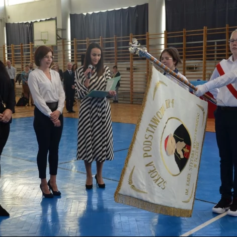 Tczew - Pasowanie na ucznia w Szkole Podstawowej nr 4