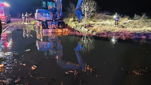 Tczew - Dramatyczna akcja w Stanisławiu po powstaniu wielkiego zapadliska. "Działania ratownicze nadal trwają"