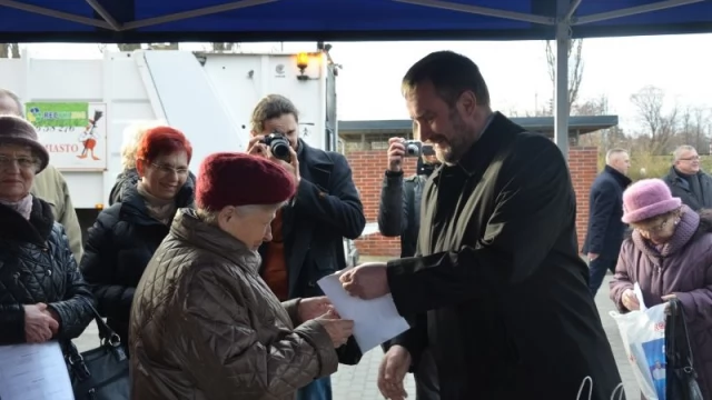 Tczew - Nowy blok komunalny na Prostej. Lokatorzy odebrali klucze