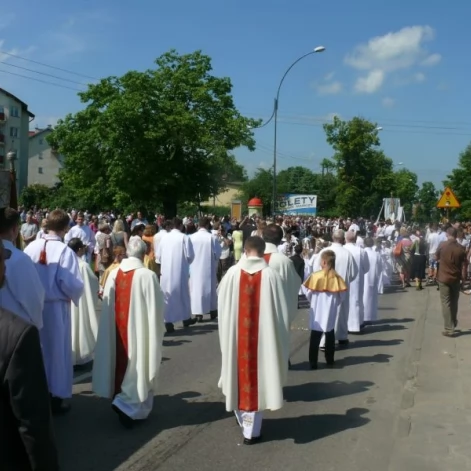 Tczew - Boże Ciało. Wierni wyszli na ulice