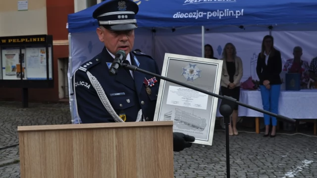 Tczew - Policjanci świętowali. Była okazja do odznaczeń i nagród