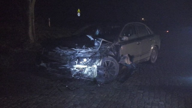 Tczew - DK"22". Siedem zastępów straży usuwało skutki zderzenia osobówki z cysterną