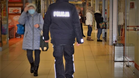Tczew - Ponad 400 wykroczeń dotyczących łamania obowiązku noszenia maseczek
