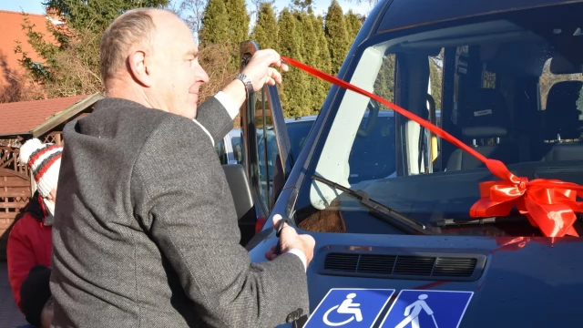 Tczew - Nowy pojazd ułatwi życie mieszkańcom DPS