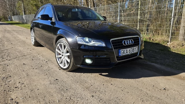 Tczew - Audi a4b8 Model 2011 Xenon , Diesel, 18 alu , Sline
