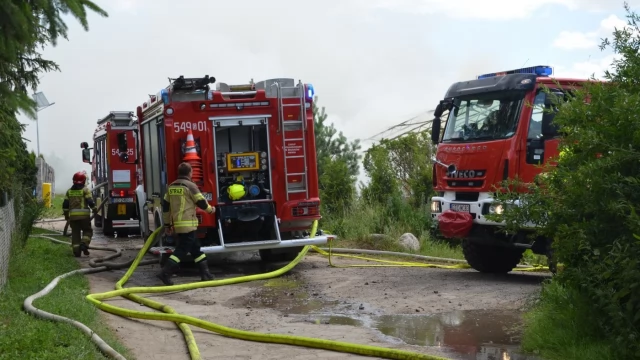 Tczew - Pożar w Stanisławiu. Na miejscu działało kilka jednostek