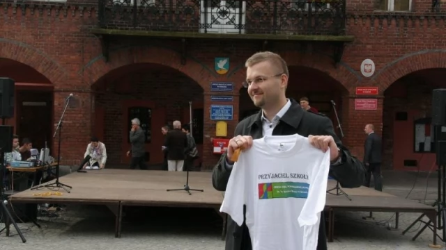 Tczew - ZSP w Gniewie świętował nadanie imienia szkole