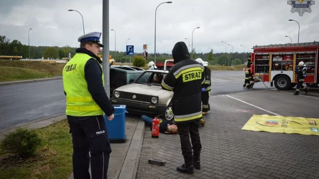 Tczew - A1. 15 osób rannych, uszkodzony dystrybutor z gazem. Na szczęście to ćwiczenia