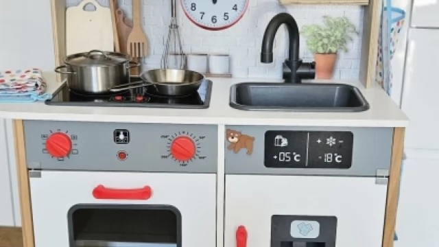 Tczew - Kuchnia drewniana dla dziecka do zabawy