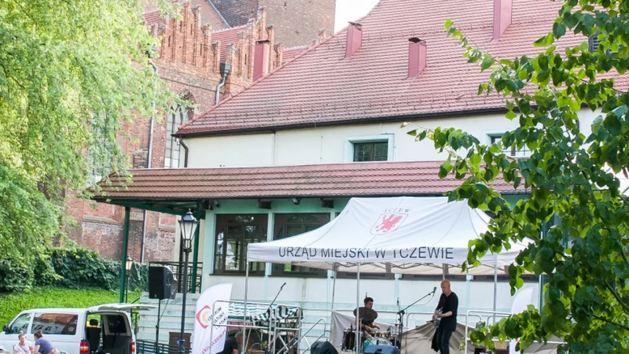Tczew - Muzyczna Starówka - zagrał Romek Puchowski