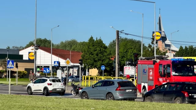 Tczew - Poranne zderzenie osobówki z motocyklem